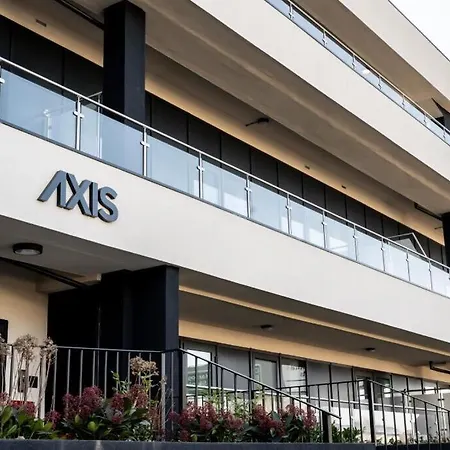 Modern Centre Flat With Terrace, Parking & Long Friendly לידס