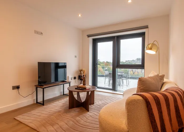 Modern Centre Flat With Terrace, Parking & Long Friendly Διαμέρισμα